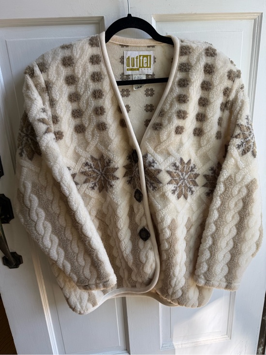 Vintage Jackets & Blazers - Duffel Outdoor Vintage Cream & Taupe Fleece Button-Front Jacket